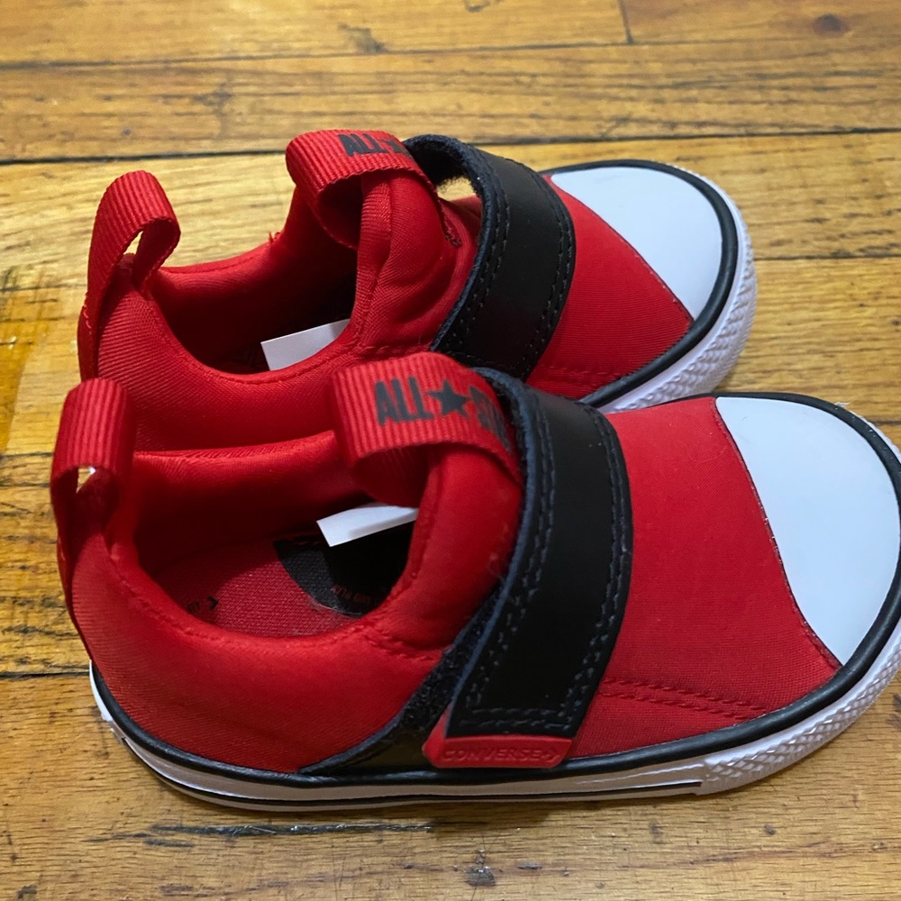 Converse all star toddler sneakers size 6 - Picture 2 of 4